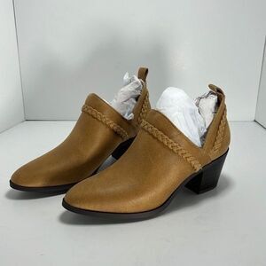Journee Collection Sophie Tan Cut-Out Booties size 5.5